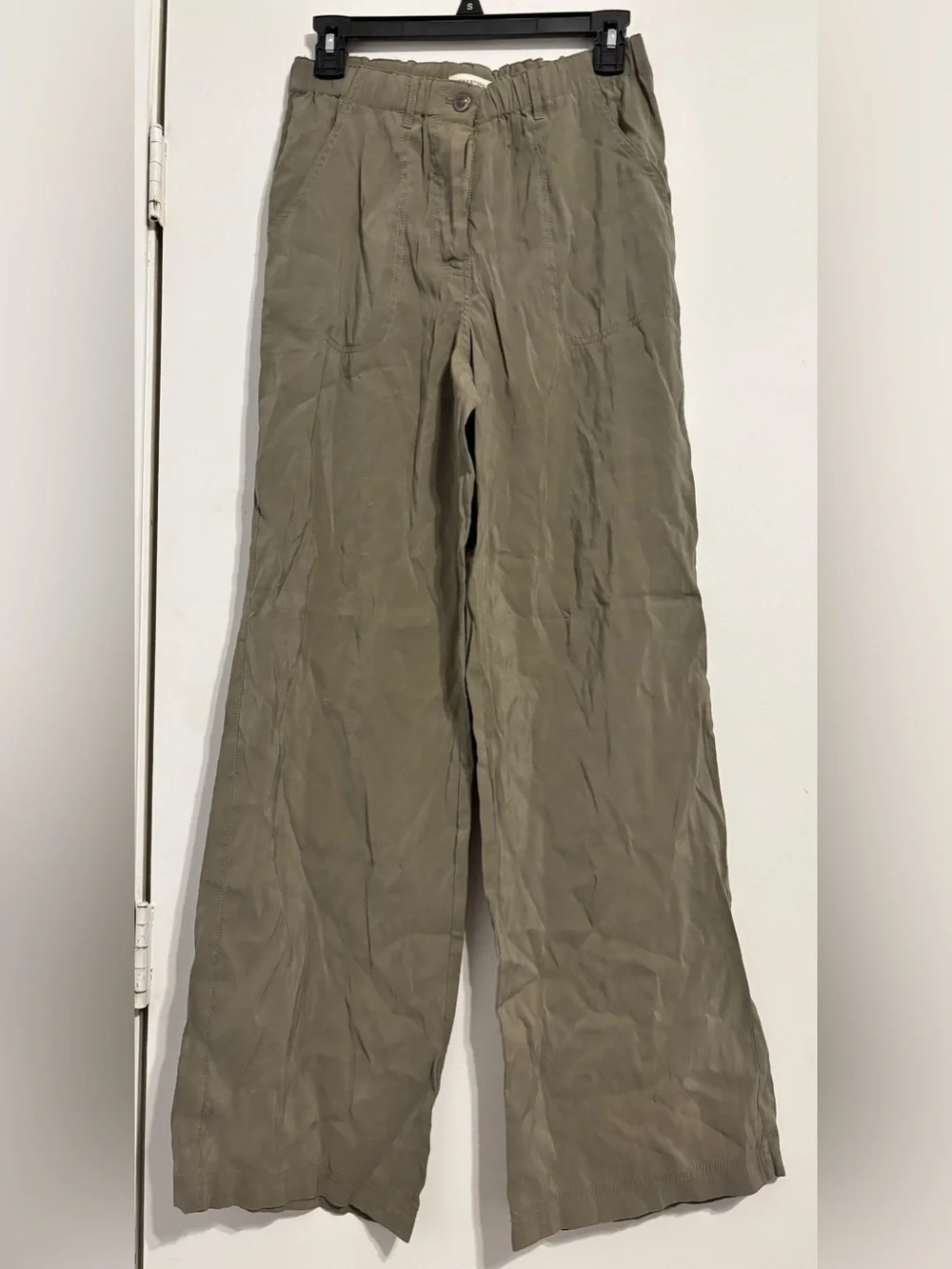 Max Studio Olive Green Wide-Leg Cargo Pants